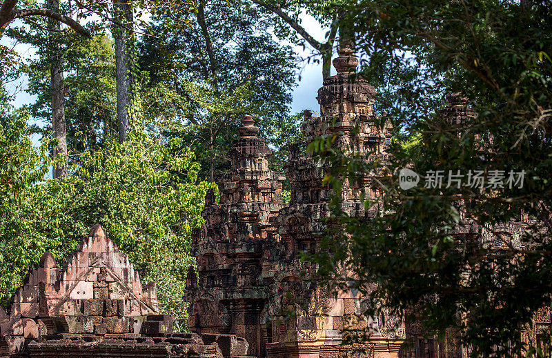 柬埔寨:吴哥建筑群的Banteay Srei庙